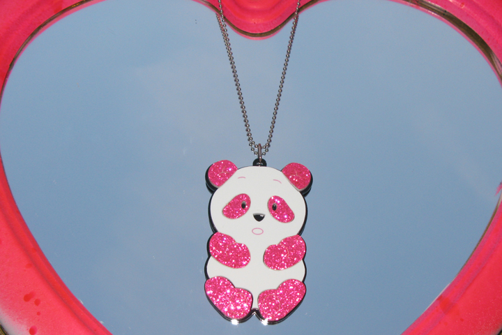 http://www.newyorkcouture.net/sold/pinkglitpandanecklace1.jpg